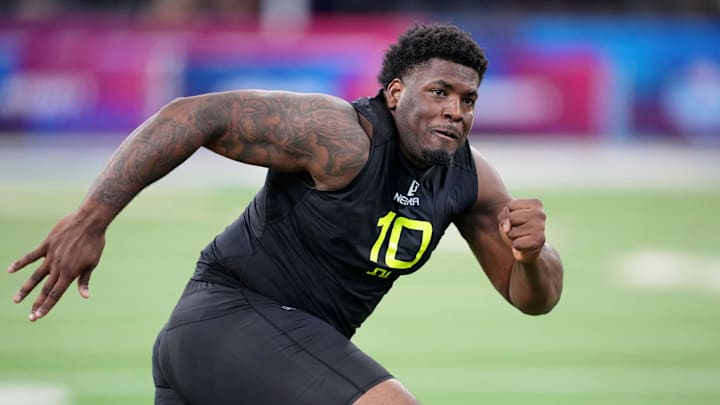 Feb 27, 2025; Indianapolis, IN, USA; Florida State defensive lineman Joshua Farmer (DL10) participates in drills during the 2025 NFL Combine at Lucas Oil Stadium. Mandatory Credit: Kirby Lee-Imagn Images Feb 27, 2025; Indianapolis, IN, USA; Florida State defensive lineman Joshua Farmer (DL10) participates in drills during the 2025 NFL Combine at Lucas Oil Stadium. Mandatory Credit: Kirby Lee-Imagn Images