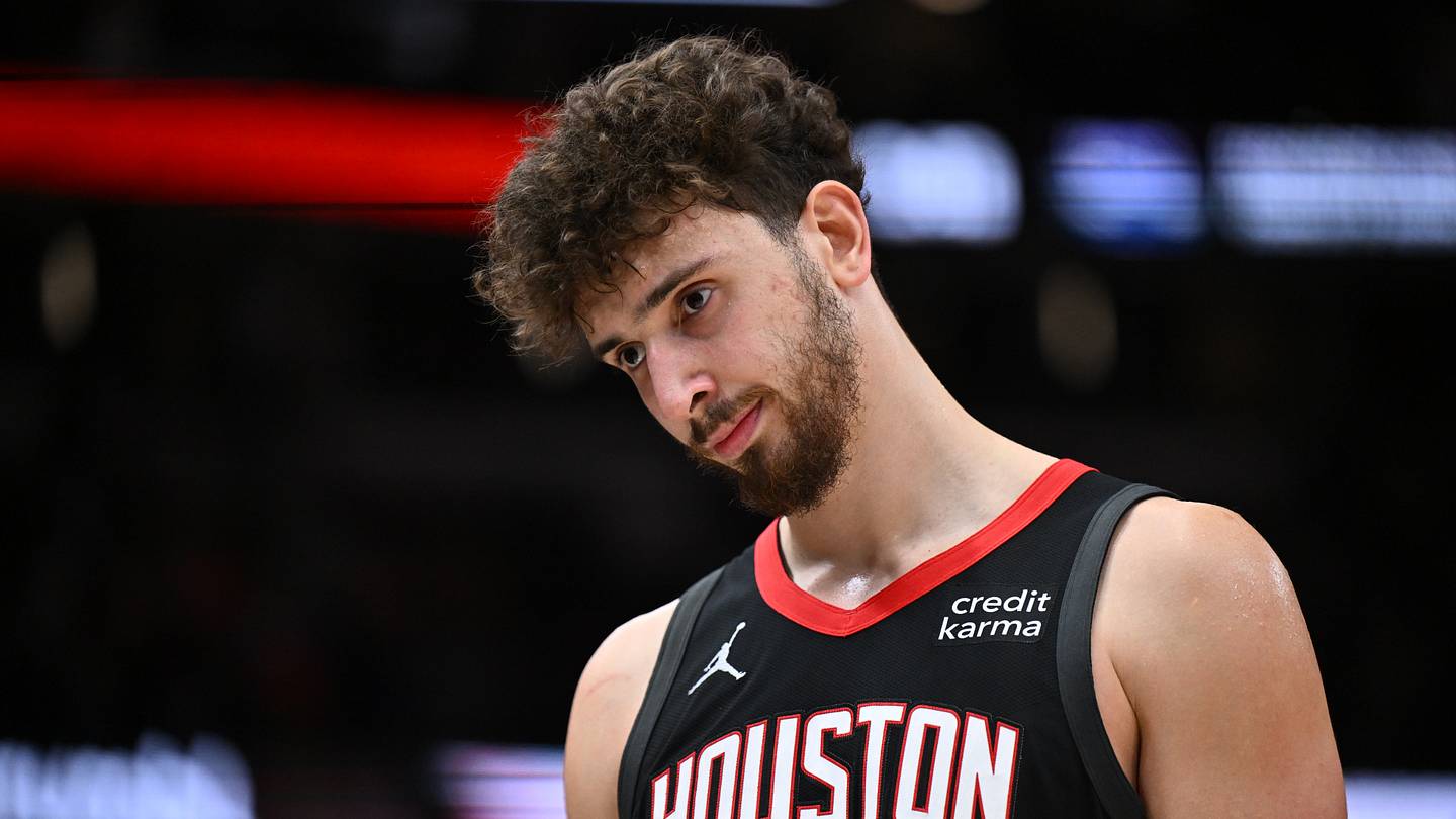 Grizzlies Face Challenges After Trading Team Catalyst Brooks