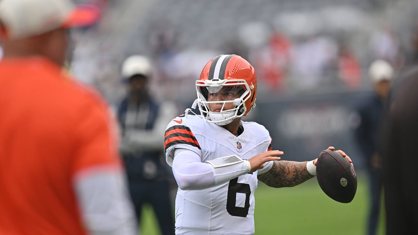 Deshaun Watson Combats Any Sort of QB Room Drama with Latest Comments