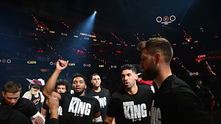 Phoenix Suns v Cleveland Cavaliers