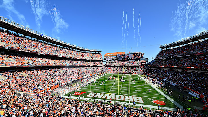 New England Patriots v Cleveland Browns