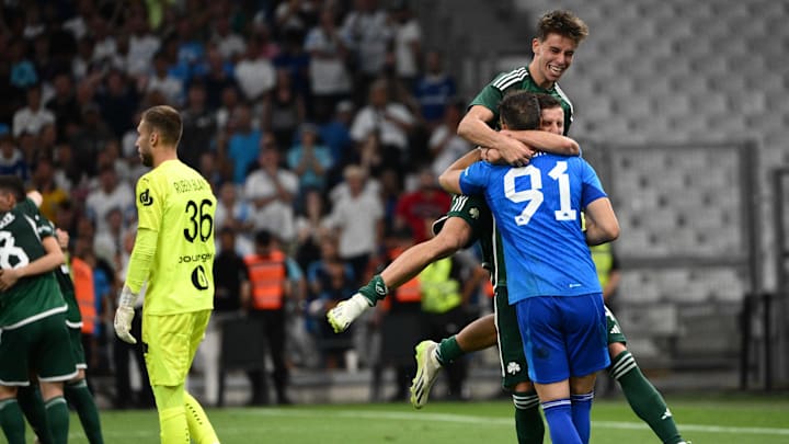 Goleiro Alberto Brinioli foi o herói da classificação do Panathinaikos