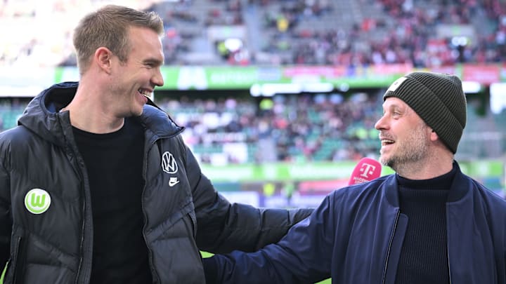 Neben Tommy Stroot (links) gibt auch Alexander Straus sein Amt beim FC Bayern auf