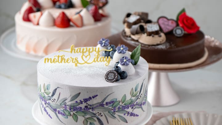 Mother's Day Cakes, Paris Baguette