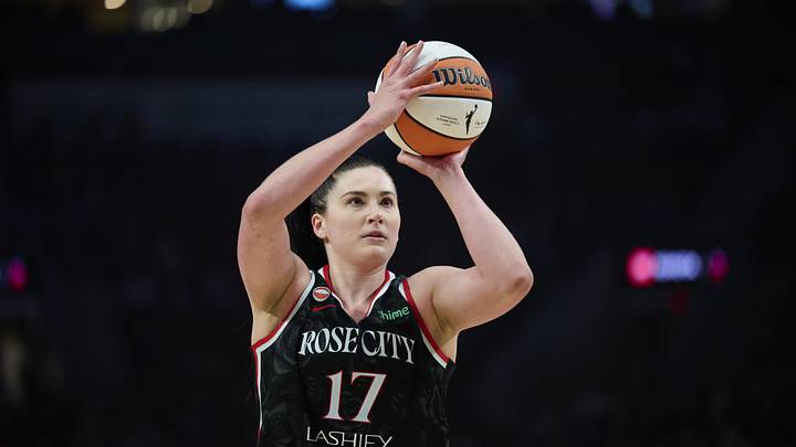 May 14, 2026; Portland, Oregon, USA; Portland Fire center Megan Gustafson (17) shoots a free throw during the first half against New York Liberty at Moda Center. Mandatory Credit: Troy Wayrynen-Imagn Images May 14, 2026; Portland, Oregon, USA; Portland Fire center Megan Gustafson (17) shoots a free throw during the first half against New York Liberty at Moda Center. Mandatory Credit: Troy Wayrynen-Imagn Images