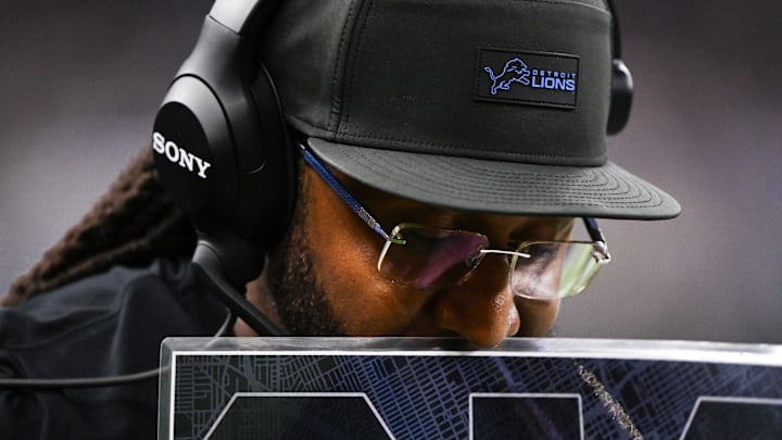 Nov 23, 2025; Detroit, Michigan, USA; Detroit Lions defensive coordinator Kelvin Sheppard looks on from the sidelines during the second quarter against the New York Giants at Ford Field. Mandatory Credit: Lon Horwedel-Imagn Images