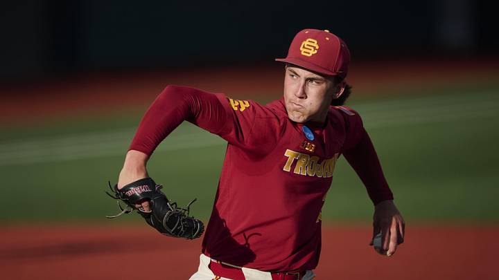 May 31, 2025; Corvallis, OR, USA; USC pitcher Mason Edwards (30) throws the ball during the fourth inning against Saint Mary's at the NCAA Corvallis Regional at Goss Stadium. Mandatory Credit: Troy Wayrynen-Imagn Images May 31, 2025; Corvallis, OR, USA; USC pitcher Mason Edwards (30) throws the ball during the fourth inning against Saint Mary's at the NCAA Corvallis Regional at Goss Stadium. Mandatory Credit: Troy Wayrynen-Imagn Images