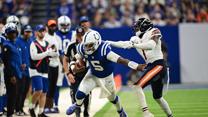 Jaylon Johnson runs down QB Anthony Richardson and pushes him out of bounds last year against the Colts.