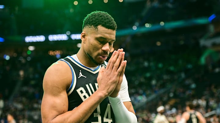 Apr 10, 2025; Milwaukee, Wisconsin, USA; Milwaukee Bucks forward Giannis Antetokounmpo (34) gets ready to play the New Orleans Pelicans at Fiserv Forum. Mandatory Credit: Benny Sieu-Imagn Images Apr 10, 2025; Milwaukee, Wisconsin, USA; Milwaukee Bucks forward Giannis Antetokounmpo (34) gets ready to play the New Orleans Pelicans at Fiserv Forum. Mandatory Credit: Benny Sieu-Imagn Images