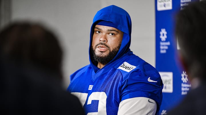 New York Giants OL Jermaine Eluemunor New York Giants OL Jermaine Eluemunor