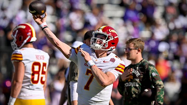 Iowa State Cyclones quarterback Alex Manske (7) Iowa State Cyclones quarterback Alex Manske (7)