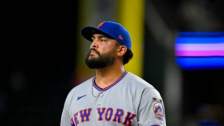 Sep 22, 2026; Arlington, Texas, USA; New York Mets pitcher Sean Manaea (59) walks off the field after he pitches against the Texas Rangers during the first inning at Globe Life Field. Mandatory Credit: Jerome Miron-Imagn Images Sep 22, 2026; Arlington, Texas, USA; New York Mets pitcher Sean Manaea (59) walks off the field after he pitches against the Texas Rangers during the first inning at Globe Life Field. Mandatory Credit: Jerome Miron-Imagn Images
