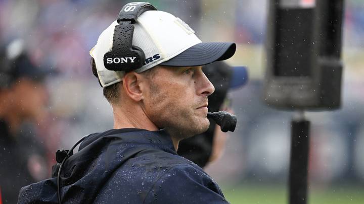 Sep 20, 2026; Chicago, Illinois, USA; Chicago Bears head coach Ben Johnson watches game play against the Minnesota Vikings during the second half at Soldier Field. Mandatory Credit: Matt Marton-Imagn Images Sep 20, 2026; Chicago, Illinois, USA; Chicago Bears head coach Ben Johnson watches game play against the Minnesota Vikings during the second half at Soldier Field. Mandatory Credit: Matt Marton-Imagn Images