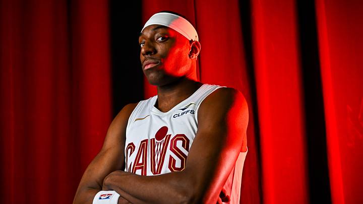 Sep 28, 2026; Cleveland, OH, USA; Cleveland Cavaliers forward Nae’Qwan Tomlin (35) poses for a photo during media day at Rocket Arena. Mandatory Credit: Ken Blaze-Imagn Images Sep 28, 2026; Cleveland, OH, USA; Cleveland Cavaliers forward Nae’Qwan Tomlin (35) poses for a photo during media day at Rocket Arena. Mandatory Credit: Ken Blaze-Imagn Images