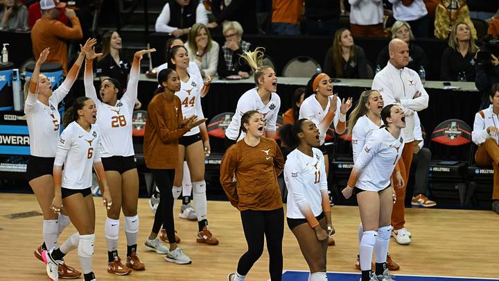 Dec 17, 2022; Omaha, Nebraska, US; The Texas Longhorns bench cheer action against the Louisville Cardinals at CHI Health Center. Mandatory Credit: Steven Branscombe-USA TODAY Sports Dec 17, 2022; Omaha, Nebraska, US; The Texas Longhorns bench cheer action against the Louisville Cardinals at CHI Health Center. Mandatory Credit: Steven Branscombe-USA TODAY Sports