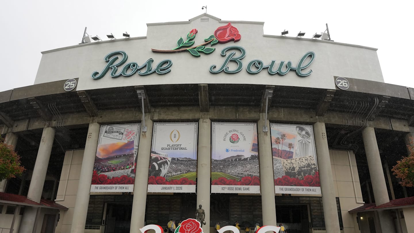 College football fans split on concept of fixed site for national championship