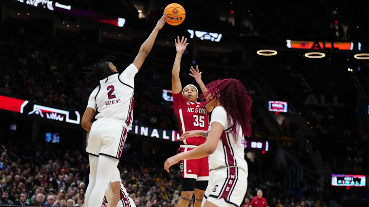 South Carolina basketball stars Ashlyn Watkins and Kamilla Cardoso dominated the paint against NC State