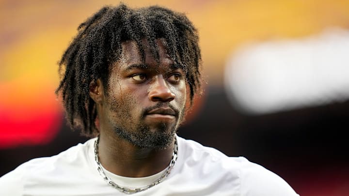 Cincinnati Bengals defensive end Shemar Stewart (97) warms up before the first quarter of the NFL Preseason Week 2 game between the Washington Commanders and the Cincinnati Bengals at Northwest Stadium in Landover, Md., on Monday, Aug. 18, 2025.