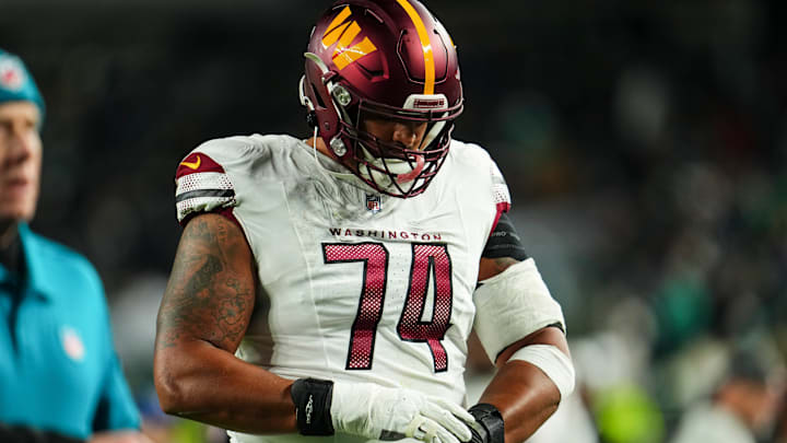 Washington Commanders offensive lineman Brandon Coleman