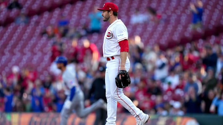 Cincinnati Reds starting pitcher Connor Overton.