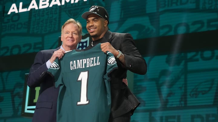 Apr 24, 2025; Green Bay, WI, USA; NFL commissioner Roger Goodell with Alabama Crimson Tide linebacker Jihaad Campbell after he is selected by the Philadelphia Eagles as the number 31 pick in the first round of the 2025 NFL Draft at Lambeau Field. Apr 24, 2025; Green Bay, WI, USA; NFL commissioner Roger Goodell with Alabama Crimson Tide linebacker Jihaad Campbell after he is selected by the Philadelphia Eagles as the number 31 pick in the first round of the 2025 NFL Draft at Lambeau Field.