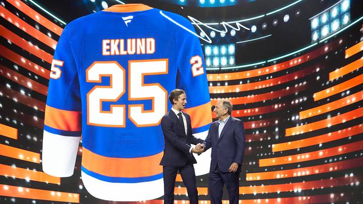 Jun 27, 2025; Los Angeles, California, USA; Victor Eklund is selected as the 16th overall pick to the New York Islanders in the first round of the 2025 NHL Draft at Peacock Theater. Mandatory Credit: Kirby Lee-Imagn Images Jun 27, 2025; Los Angeles, California, USA; Victor Eklund is selected as the 16th overall pick to the New York Islanders in the first round of the 2025 NHL Draft at Peacock Theater. Mandatory Credit: Kirby Lee-Imagn Images