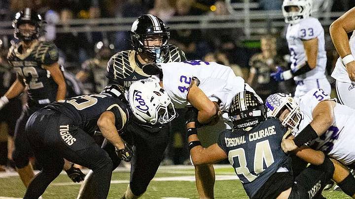 Booneville fullback Brody Chambers (42) Booneville fullback Brody Chambers (42)