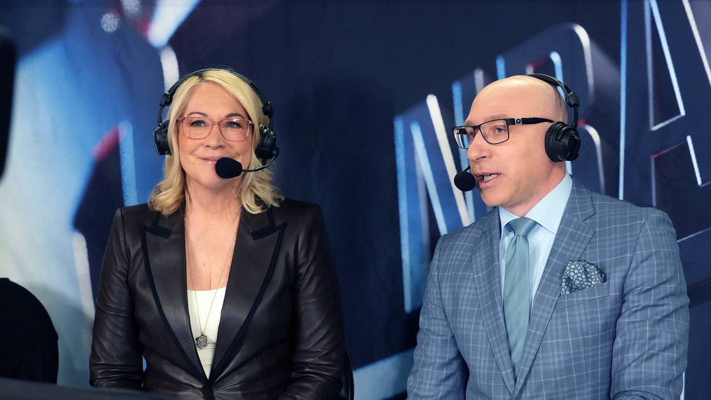 Arizona Community Reacts To Recent Decision Of Long-Time Broadcaster