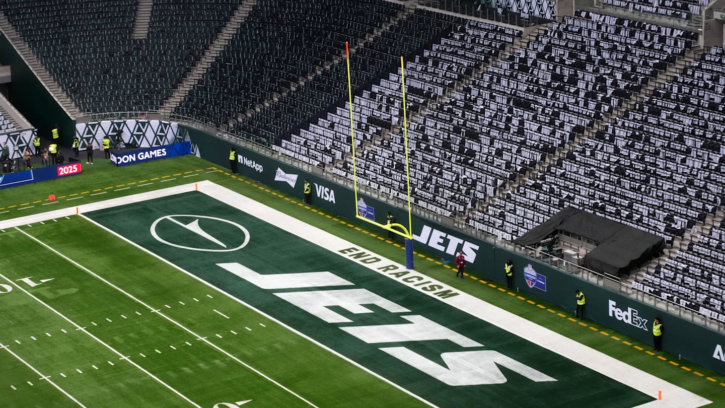 Jets Linked to Super Bowl Champion Quarterback in Trade Speculation