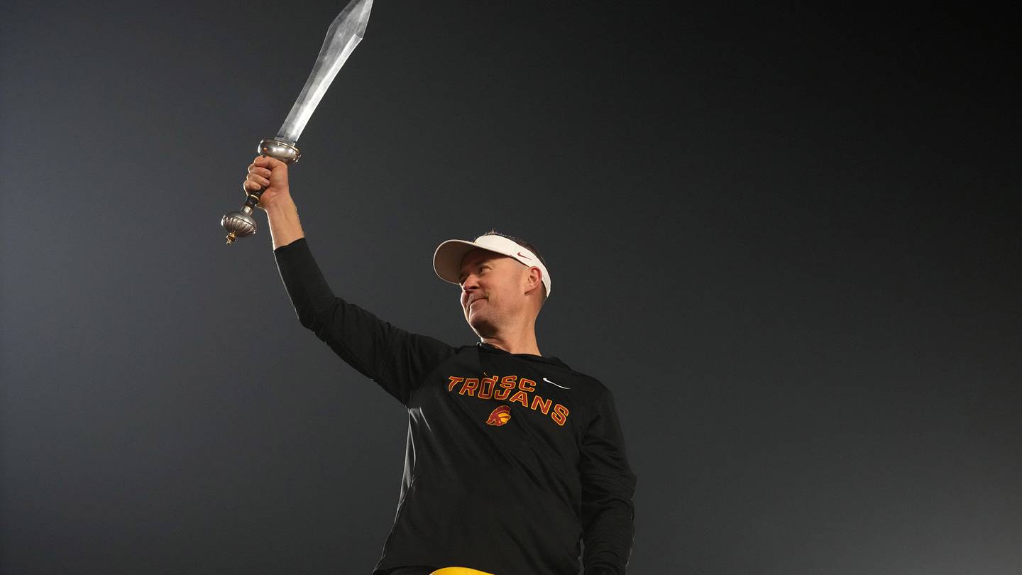 Lincoln Riley Believes 'It's Time' for USC to Return to College Football's Upper-Echelon