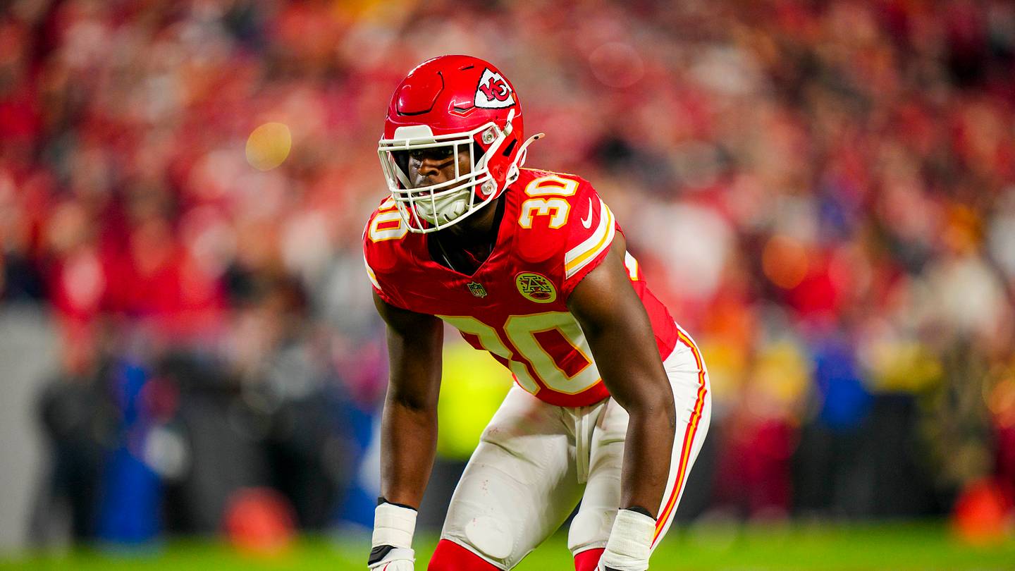 Chris Roland-Wallace deserves more snaps as Chiefs veterans continue to falter