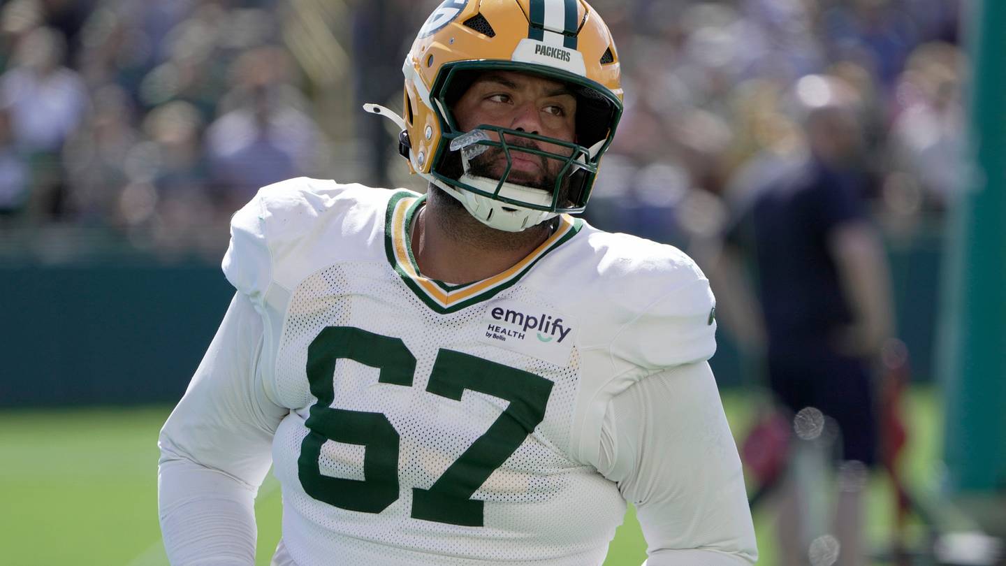 Former USF players battled to keep their spots during NFL Roster cuts: Who made It?