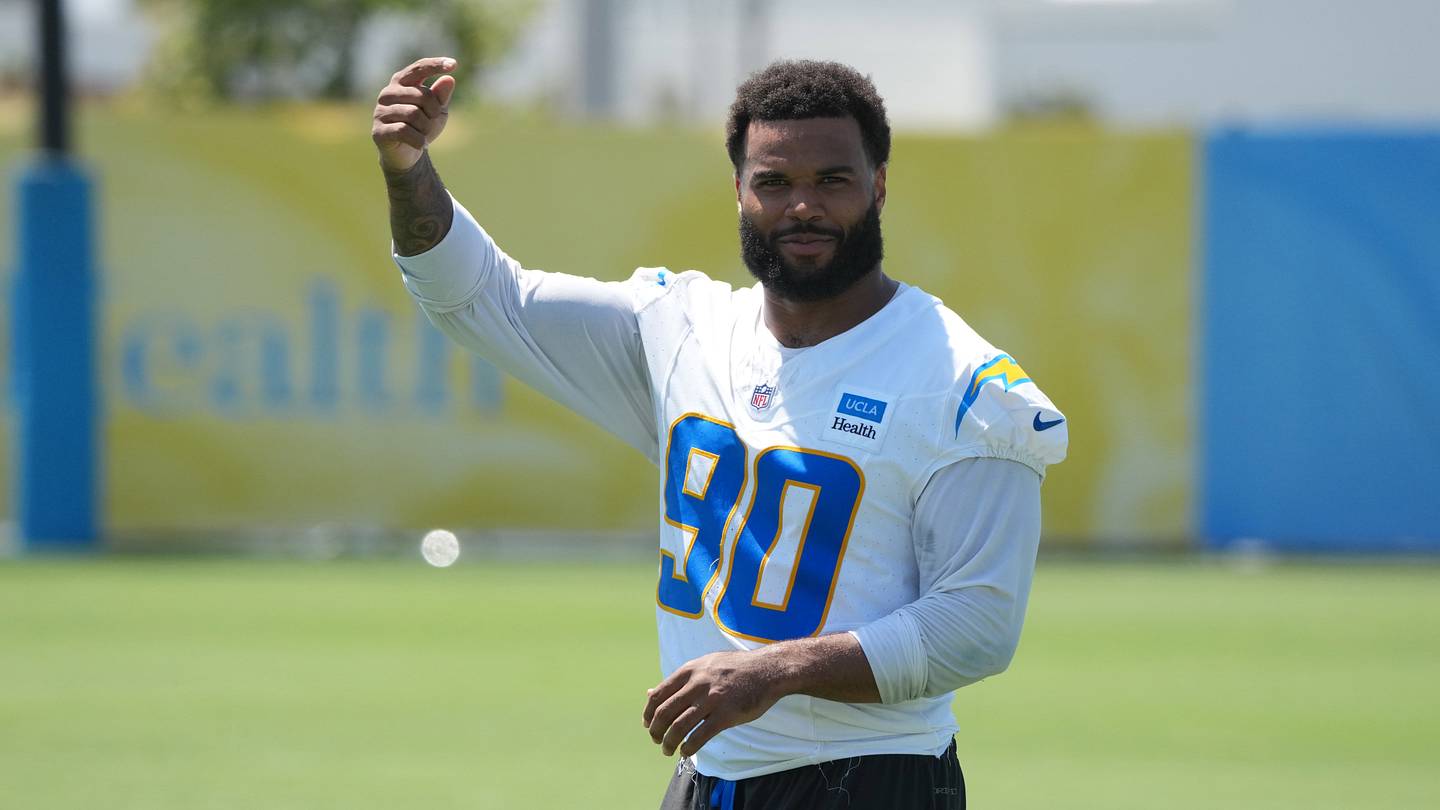 Chargers Training Camp Winners and Losers Before Padded Practices