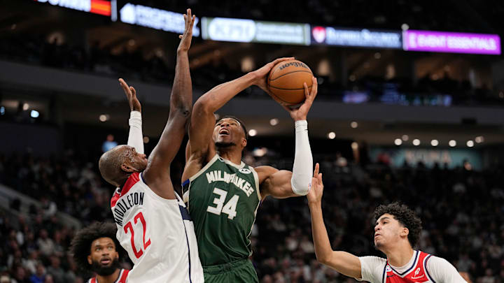 Washington Wizards v Milwaukee Bucks