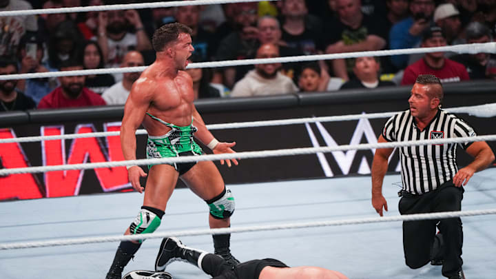 WWE Monday Night RAW