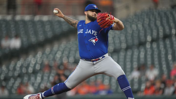 Sep 7, 2022; Baltimore, Maryland, USA; Toronto Blue Jays starting pitcher Alek Manoah (6) pitches