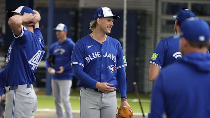 Feb 18, 2024; Dunedin, FL, USA;  Toronto Blue Jays pitcher Bowden Francis (44) warms up during