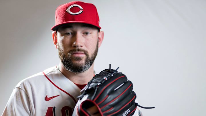 Cincinnati Reds pitcher Alex Young