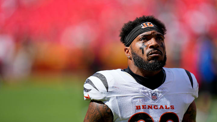 Cincinnati Bengals running back Trayveon Williams (32) warms up before the first quarter of the NFL Week 2 game between the Kansas City Chiefs and the Cincinnati Bengals at Arrowhead Stadium in Kansas City on Sunday, Sept. 15, 2024. The Bengals led 16-10 at halftime.