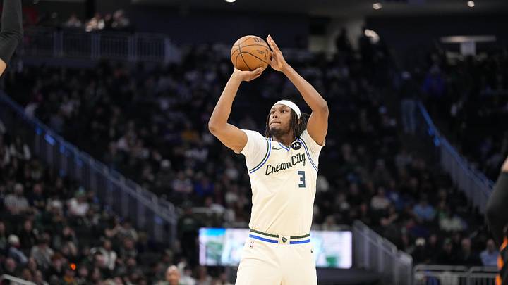 Mar 28, 2026; Milwaukee, Wisconsin, USA; Milwaukee Bucks center Myles Turner (3) shoots during the third quarter against the San Antonio Spurs at Fiserv Forum. Mandatory Credit: Jeff Hanisch-Imagn Images Mar 28, 2026; Milwaukee, Wisconsin, USA; Milwaukee Bucks center Myles Turner (3) shoots during the third quarter against the San Antonio Spurs at Fiserv Forum. Mandatory Credit: Jeff Hanisch-Imagn Images