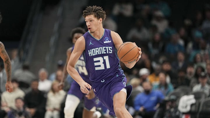 Dec 12, 2025; Charlotte, North Carolina, USA; Charlotte Hornets forward Tidjane Salaun (31) goes to the basket against the Chicago Bulls during the first quarter at Spectrum Center. Mandatory Credit: Jim Dedmon-Imagn Images