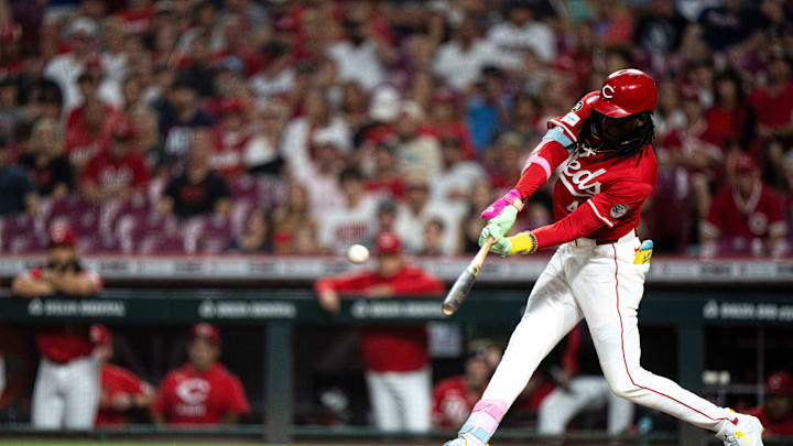 Cincinnati Reds shortstop Elly De La Cruz (44) hits a base hit in the seventh inning between Cincinnati Reds and Atlanta Braves at Great American Ball Park in Cincinnati on July 30, 2025. Cincinnati Reds shortstop Elly De La Cruz (44) hits a base hit in the seventh inning between Cincinnati Reds and Atlanta Braves at Great American Ball Park in Cincinnati on July 30, 2025.