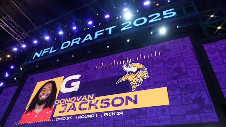 Apr 24, 2025; Green Bay, WI, USA; Ohio State Buckeyes guard Donovan Jackson is selected as the No. 24 pick by the Minnesota Vikings during the NFL Draft at Lambeau Field. Mandatory Credit: Kirby Lee-Imagn Images Apr 24, 2025; Green Bay, WI, USA; Ohio State Buckeyes guard Donovan Jackson is selected as the No. 24 pick by the Minnesota Vikings during the NFL Draft at Lambeau Field. Mandatory Credit: Kirby Lee-Imagn Images