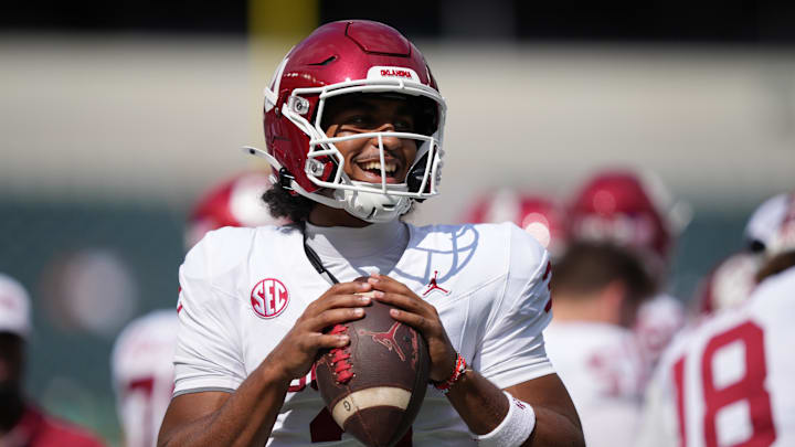 Sep 13, 2025; Philadelphia, Pennsylvania, USA; Oklahoma Sooners quarterback Michael Hawkins Jr (3) warms up against the Temple Owls in the second half at Lincoln Financial Field. Mandatory Credit: Kyle Ross-Imagn Images Sep 13, 2025; Philadelphia, Pennsylvania, USA; Oklahoma Sooners quarterback Michael Hawkins Jr (3) warms up against the Temple Owls in the second half at Lincoln Financial Field. Mandatory Credit: Kyle Ross-Imagn Images