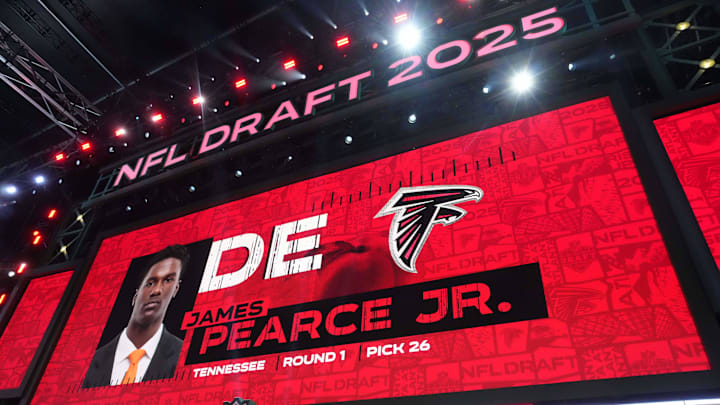 Apr 24, 2025; Green Bay, WI, USA; Tennessee Volunters defensive end James Pearce Jr. is selected as the No. 26 pick by the Atlanta Falcons during the NFL Draft at Lambeau Field. Mandatory Credit: Kirby Lee-Imagn Images