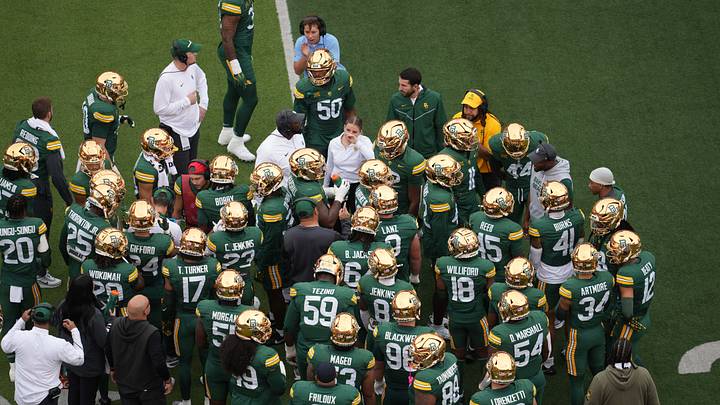 Nov 29, 2025; Waco, Texas, USA; The Baylor Bears huddle during a break in play against the Houston Cougars Nov 29, 2025; Waco, Texas, USA; The Baylor Bears huddle during a break in play against the Houston Cougars