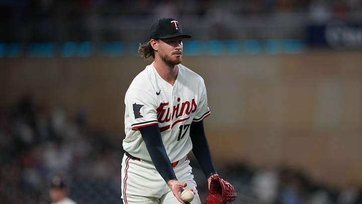 Aug 17, 2026; Minneapolis, Minnesota, USA; Minnesota Twins pitcher Bailey Ober (17) tosses to first base for the out during the third inning against the Atlanta Braves at Target Field. Mandatory Credit: Jordan Johnson-Imagn Images Aug 17, 2026; Minneapolis, Minnesota, USA; Minnesota Twins pitcher Bailey Ober (17) tosses to first base for the out during the third inning against the Atlanta Braves at Target Field. Mandatory Credit: Jordan Johnson-Imagn Images
