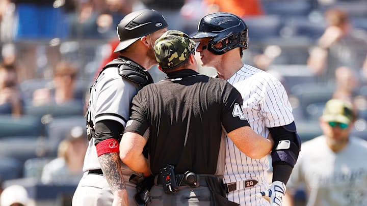 Yasmani Grandal y Josh Donaldson hicieron que se vaciaran las bancas