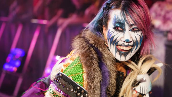When is Asuka expected back in WWE?