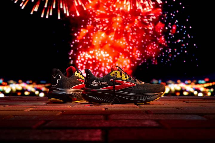 Brooks and Disney Drop Magical Running Shoe Collection display picture 1